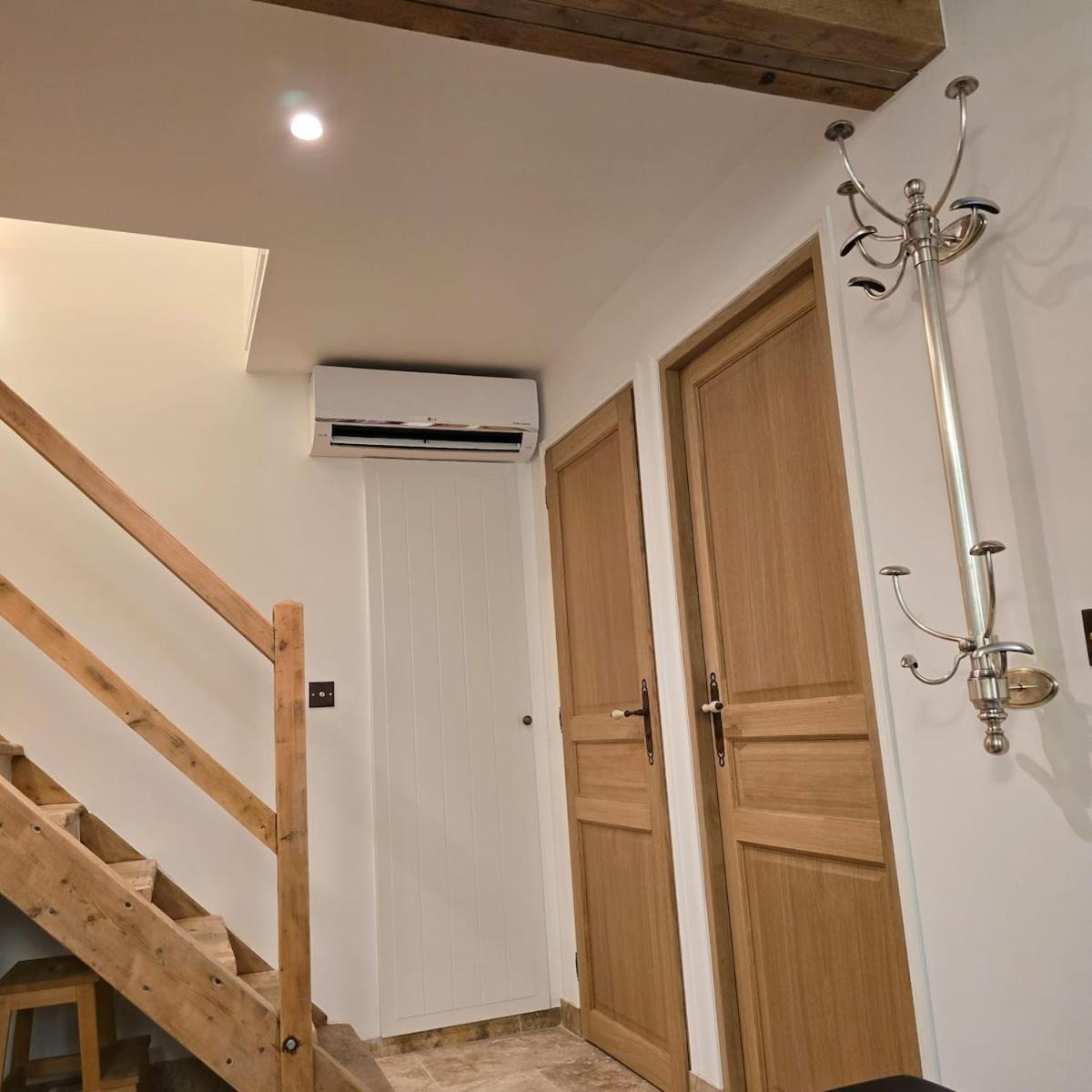 Le Cottage Maisonnette Dans Corps De Ferme Ollainville Экстерьер фото