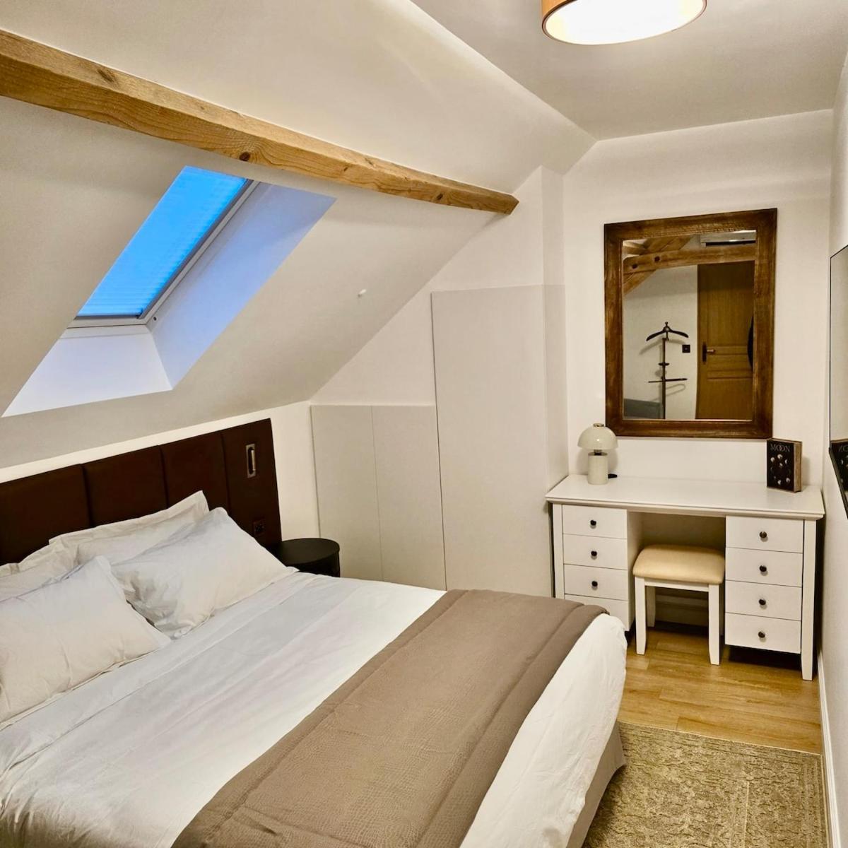 Le Cottage Maisonnette Dans Corps De Ferme Ollainville Экстерьер фото